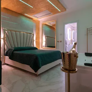 Fashion Gold With Jacuzzi & Car Garage Appartement Bologna